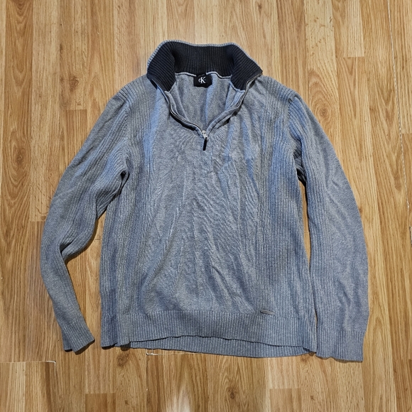 Calvin Klein sweater - Picture 1 of 1